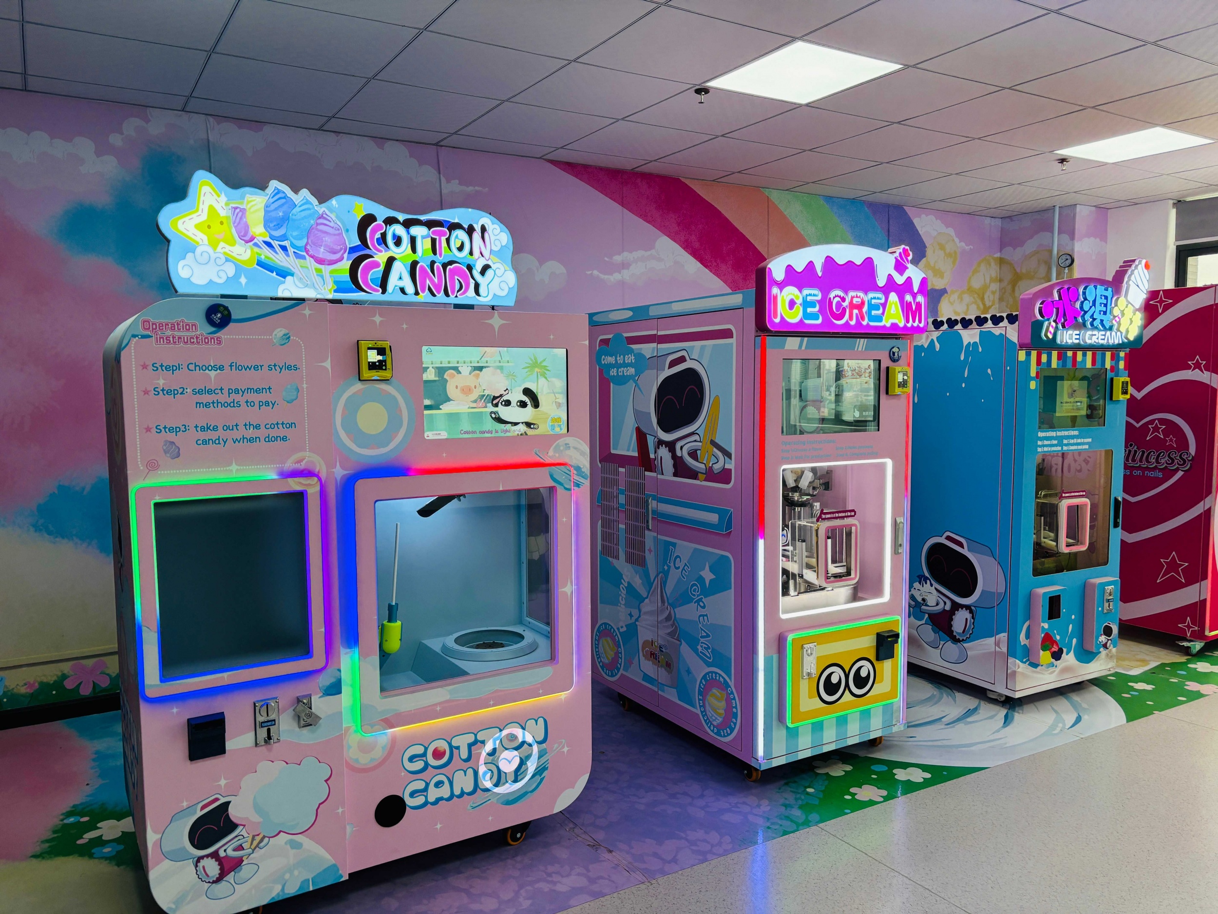 In the new retail era, how can SevenCloud Technology's fully automatic vending machines help businesses reduce costs and increase efficiency?