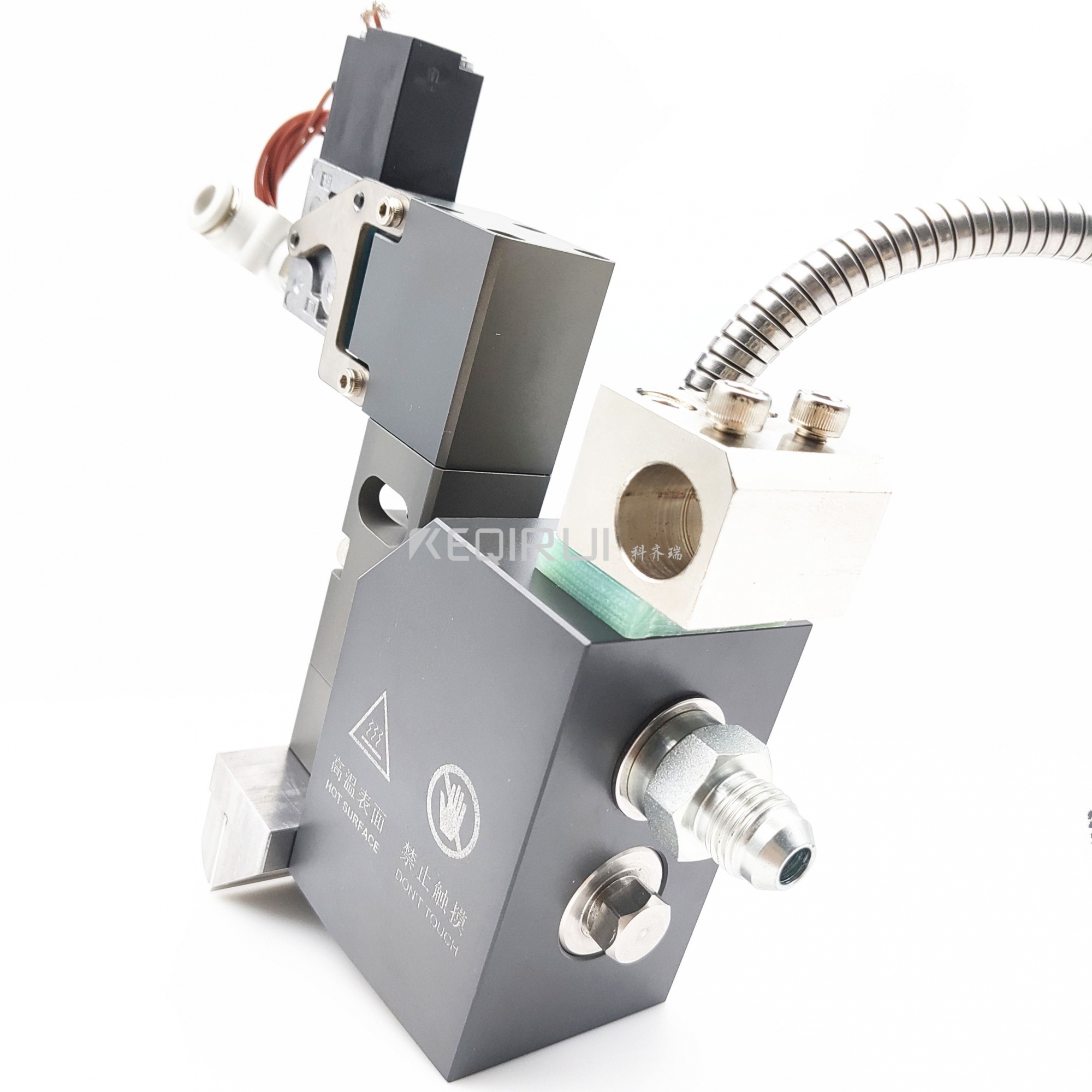 The 8565055 is compatible with Robatech glue guns, with a maximum effective glue application width of 55mm. The module adopts AOAC mode.