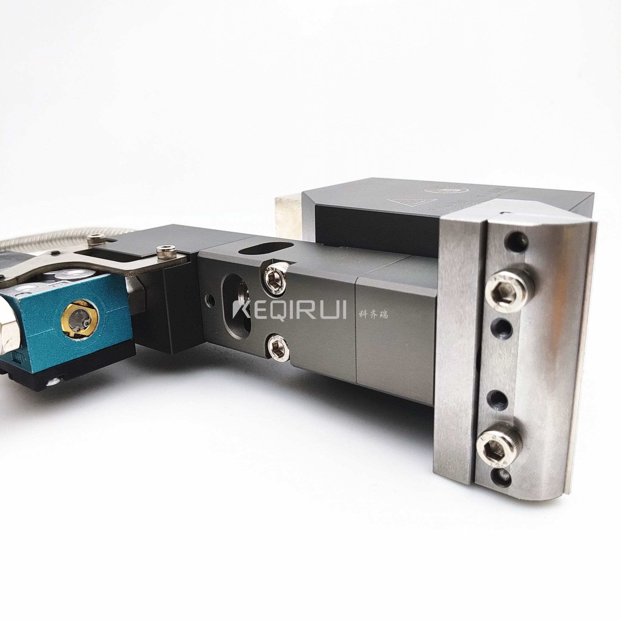 The 8565055 is compatible with Robatech glue guns, with a maximum effective glue application width of 55mm. The module adopts AOAC mode.