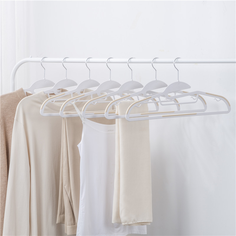 TPR Plastic Clothes Hanger