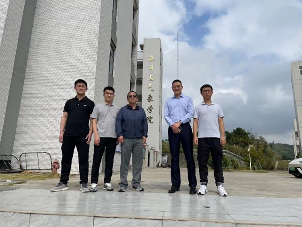 Members of the National Rail Transit Electrification and Automation Engineering Technology Research Center (Hong Kong Branch) visited Guangdong Ocean University for academic communication