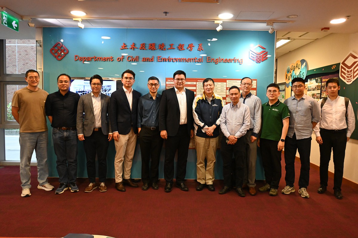 A meeting between TRS team members and Far East Facade (Hong Kong) Ltd.