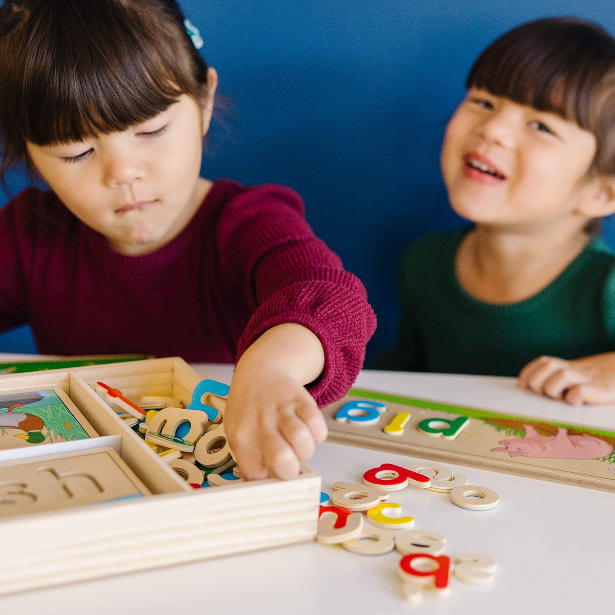 WANHUA Educational Toy With 8 Double-Sided Spelling Boards and 64 Letters - Preschool Learning Activities See & Spell Learning