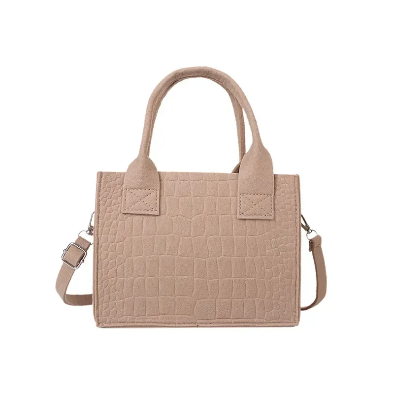Women Small Square Bag 2023 New Simple and Versatile Casual Handbag Fashion Popular Felt Oneshoulder Messenger Bag