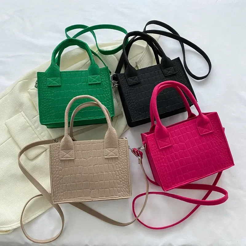 Women Small Square Bag 2023 New Simple and Versatile Casual Handbag Fashion Popular Felt Oneshoulder Messenger Bag