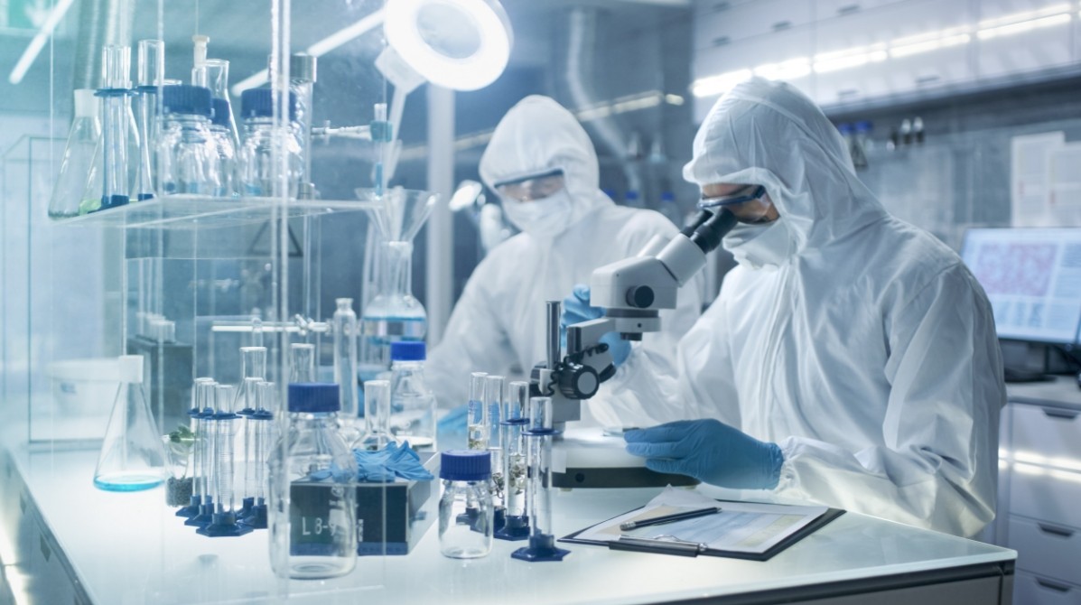 The evolution and future of silicone material: a panoramic analysis of applications, markets and technologies