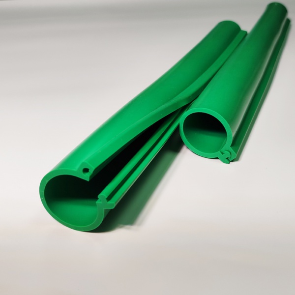 Buckle type electric silicone tube
