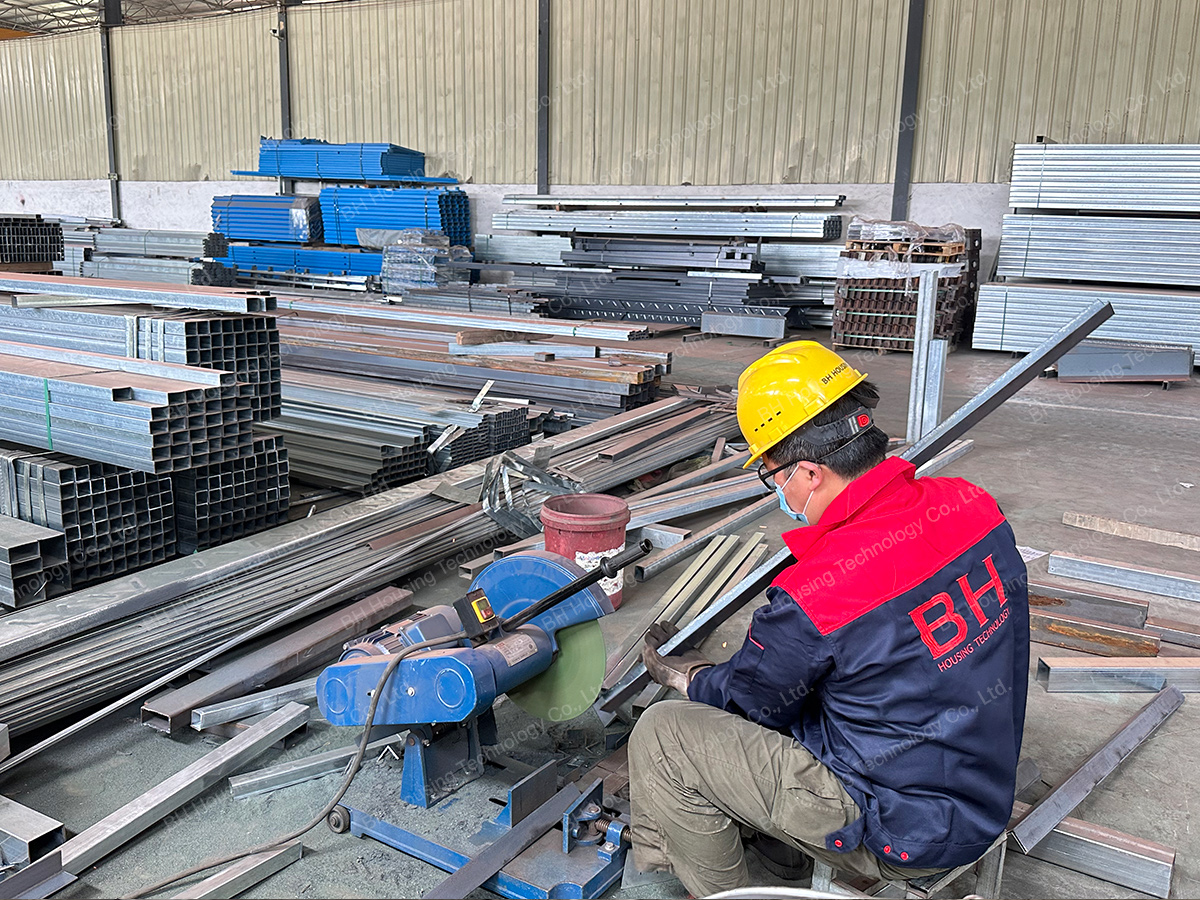 Accessories cutting
