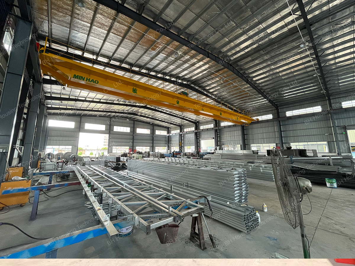 Light steel material workshop
