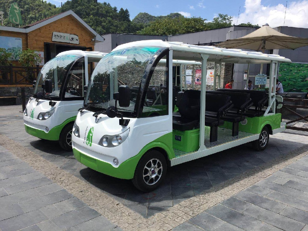 14座燃油观光车