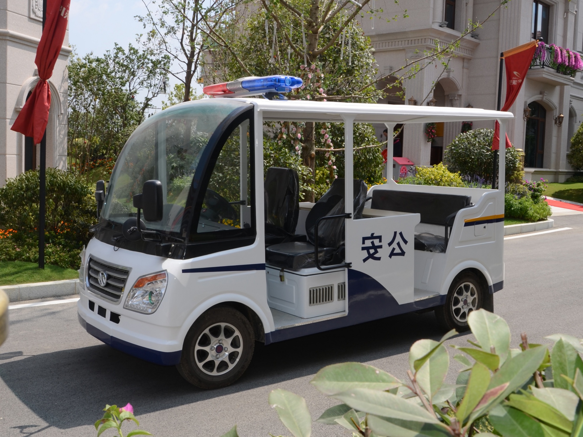 8座燃油观光车