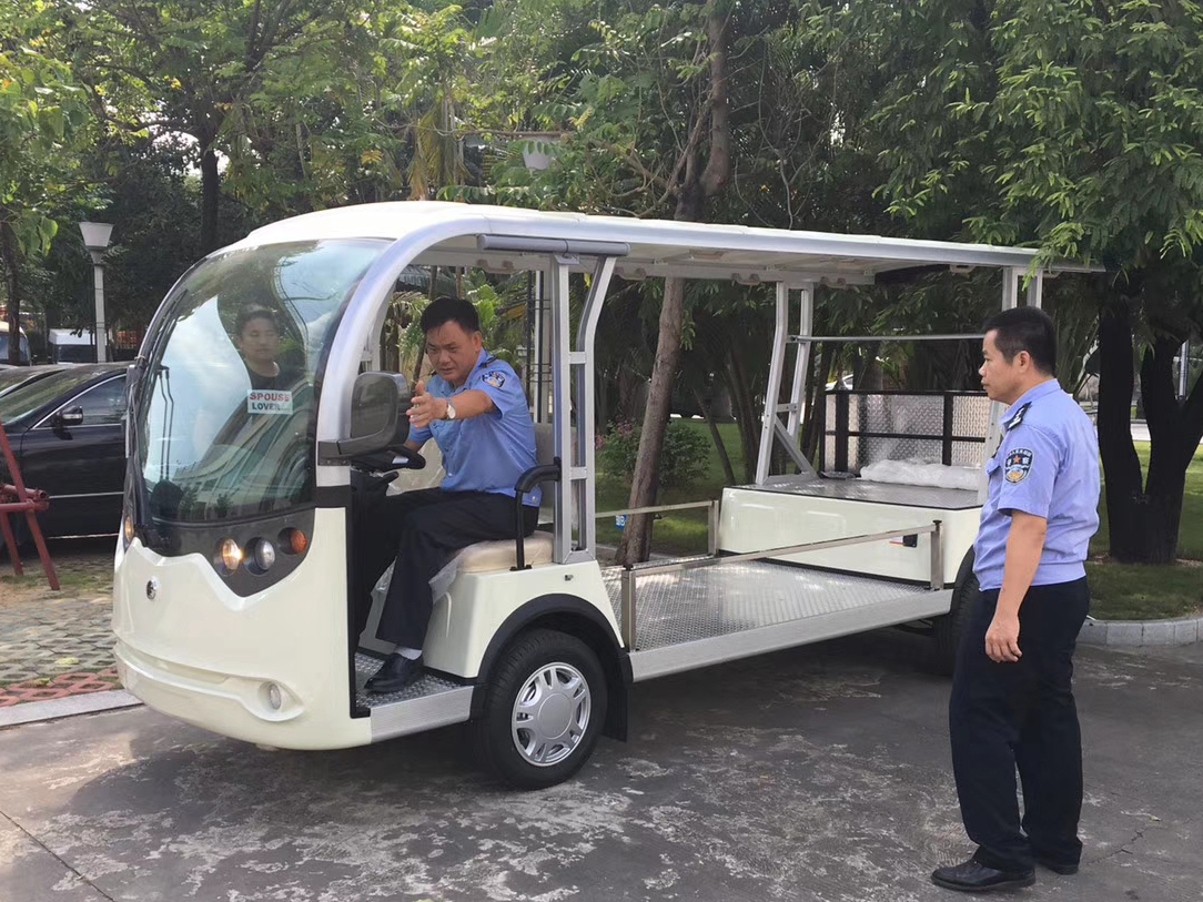 改款观光车