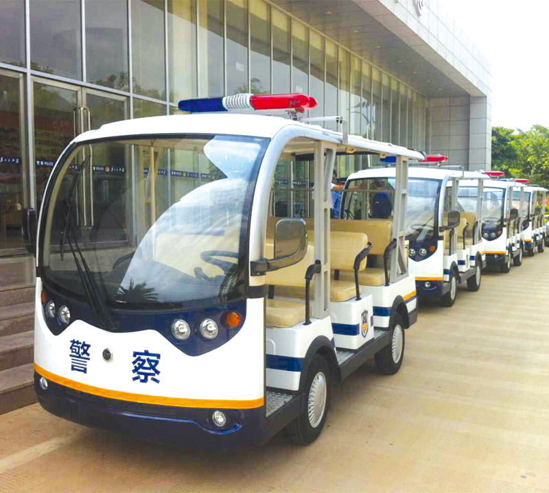 8人座电动巡逻车