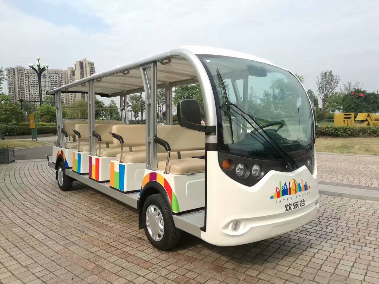 17人座旅游观光车