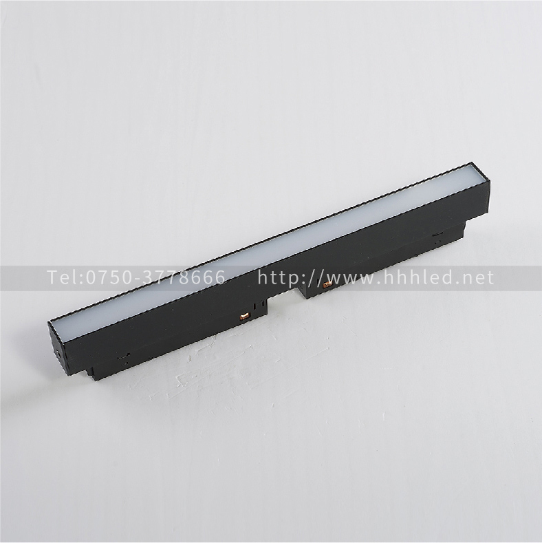 L007 series 300 low-voltage guide rail floodlight