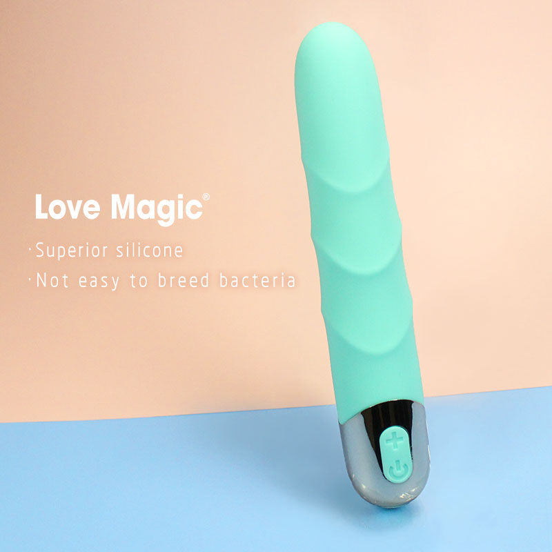 E99C-Laila- Power vibrator