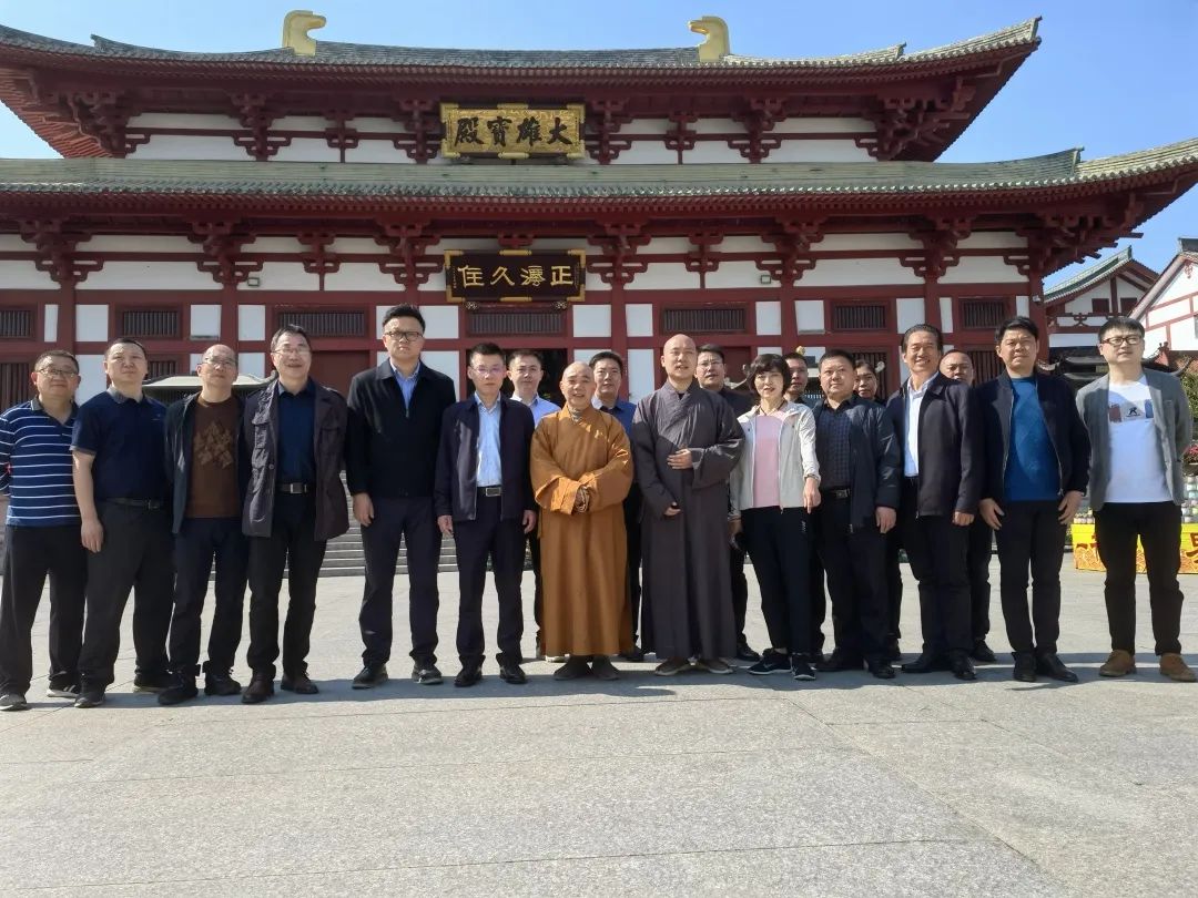 重庆市南川区副区长李学民一行莅临福鼎资国寺佛教养老院考察调研