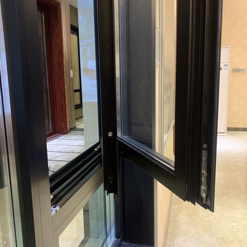 AMJ90 Tilt&Turn Window integrated Flyscreen