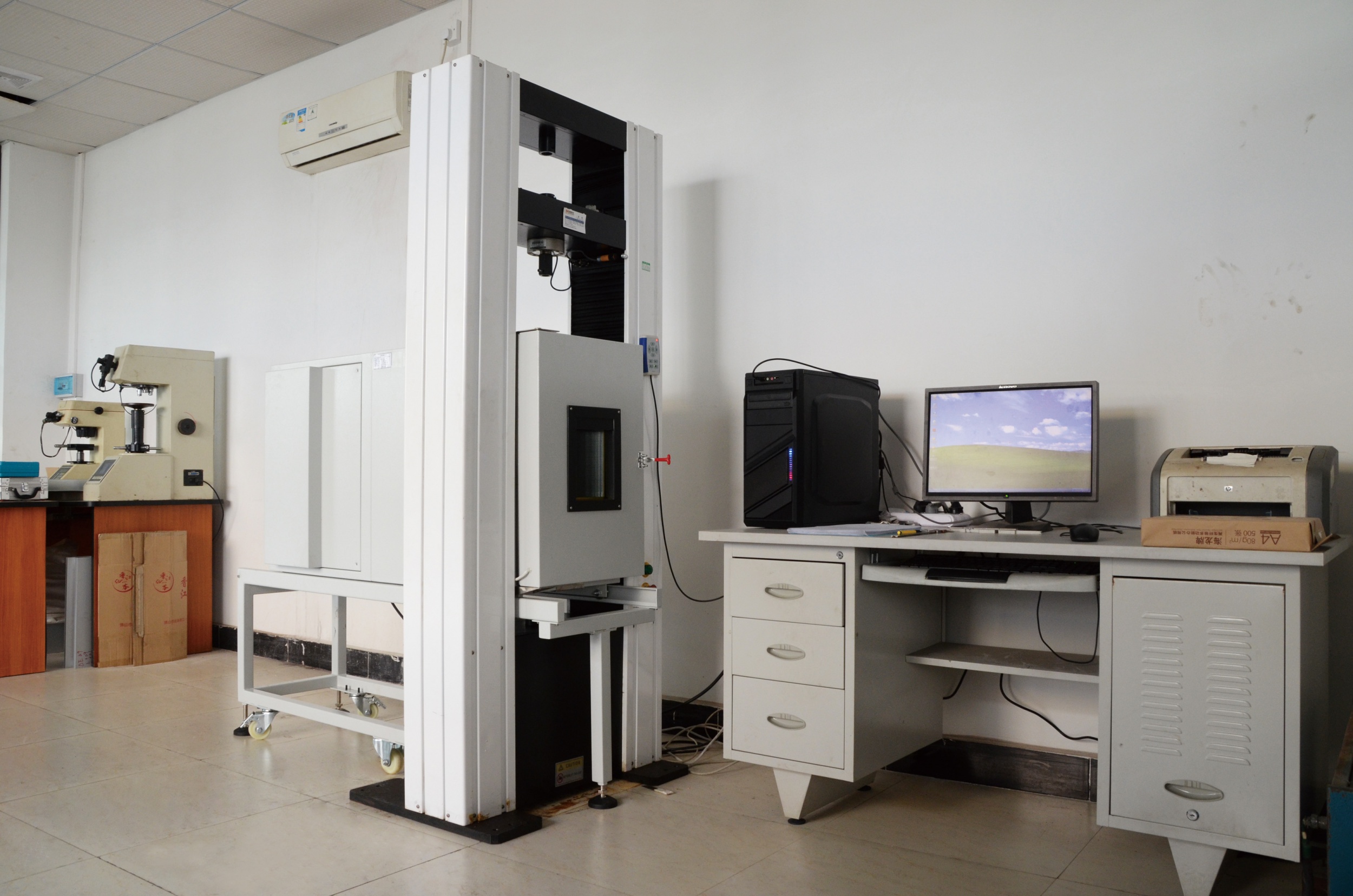 Universal tension test machine