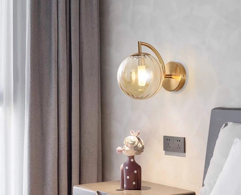 Amber glass high-end simple light luxury round ball wall lamp