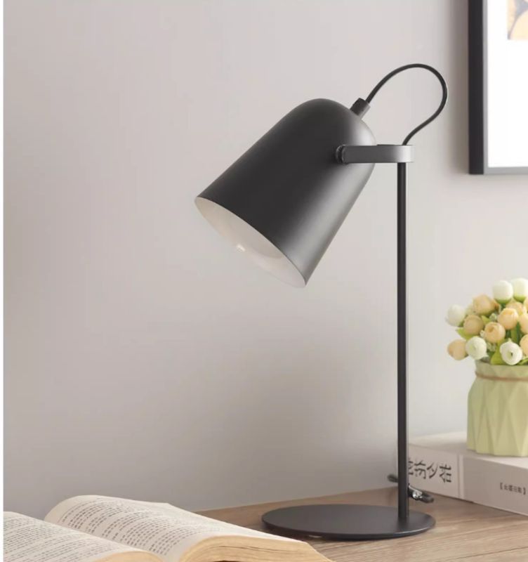 Simple black iron art ins children's reading small table bedroom bedside lamp