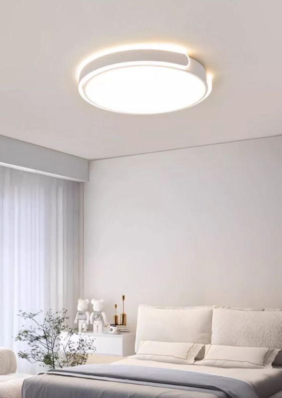 Pure white iron, aluminum modern simple circular room master bedroom light