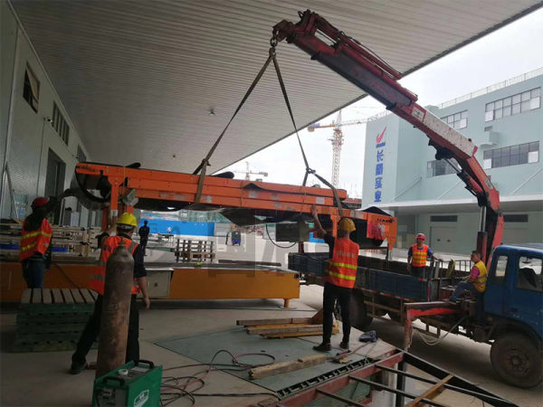Factory conveyor belt installation