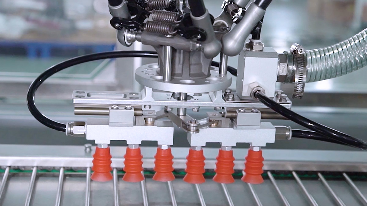 Robot picking line