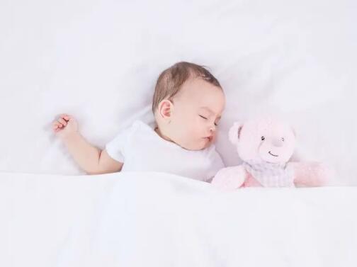 宝宝晚上不睡是不困吗？这7大睡眠误区快收...