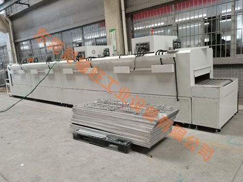 家具专用隧道炉-在家具行业用于木材处理、表面涂装固化、材料定型等核心环节和针对行业的解决方案