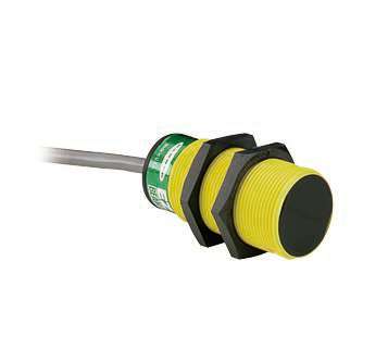 BANNER邦纳直径30MM，带螺纹塑料圆柱形传感器S30系列