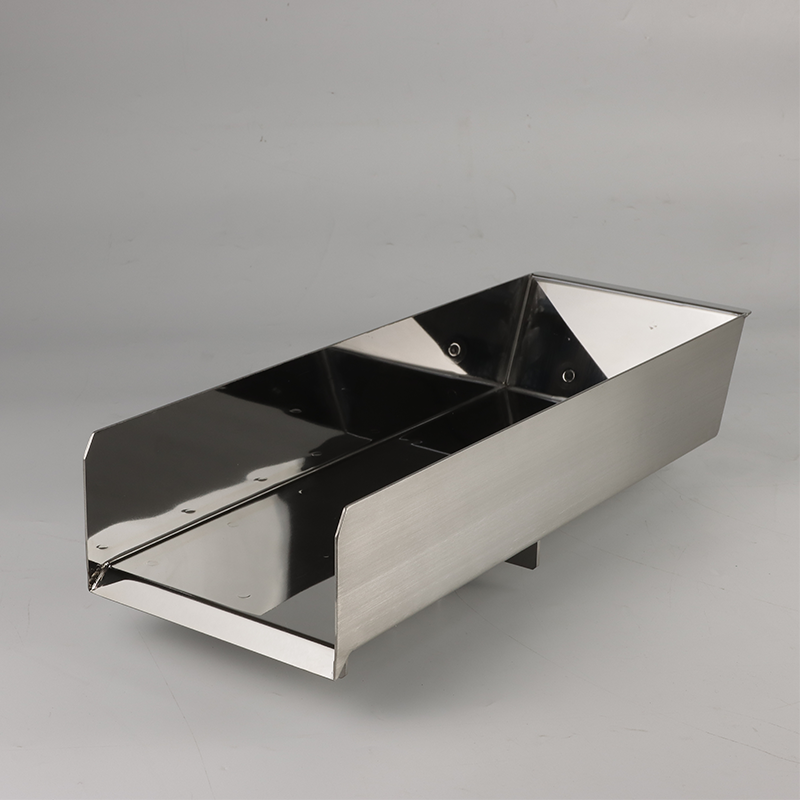 Stainless steel tray with mirror polish