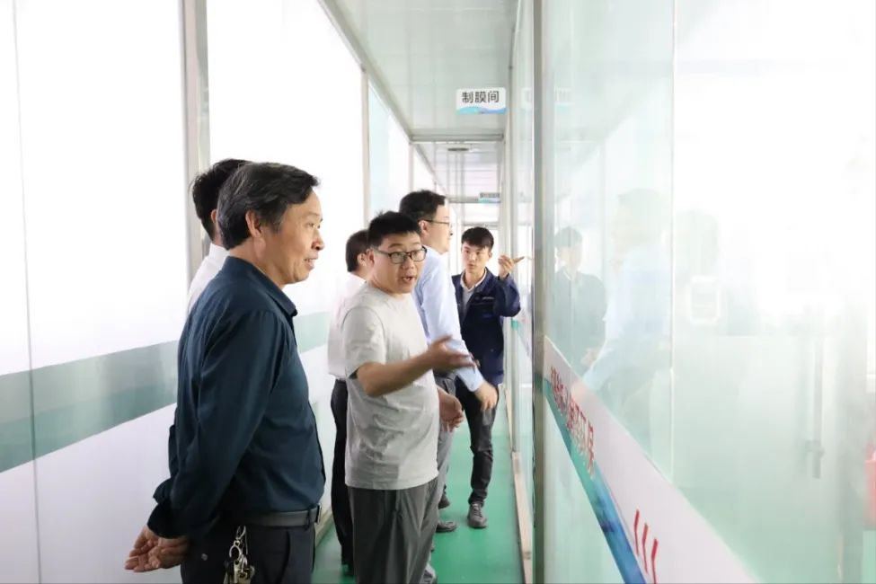河南工程学院与沁润泽环保签署校企合作协议并授牌(图6) 河南工程学院与沁润泽环保签署校企合作协议并授牌(图6)