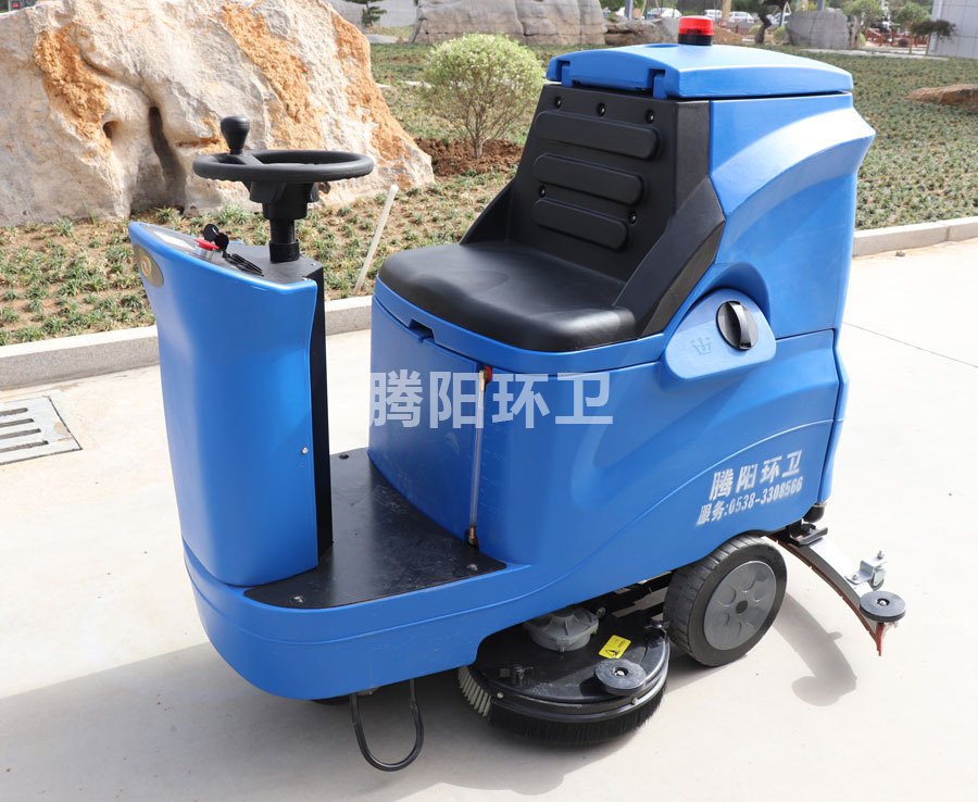 电动扫地车：让环卫工作迈入新时代