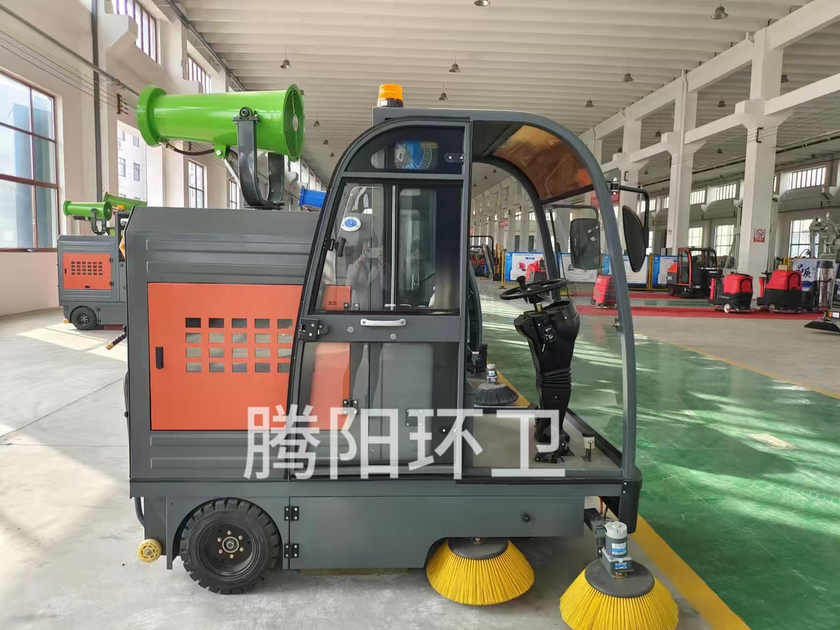 电动扫地车：低碳清洁新宠