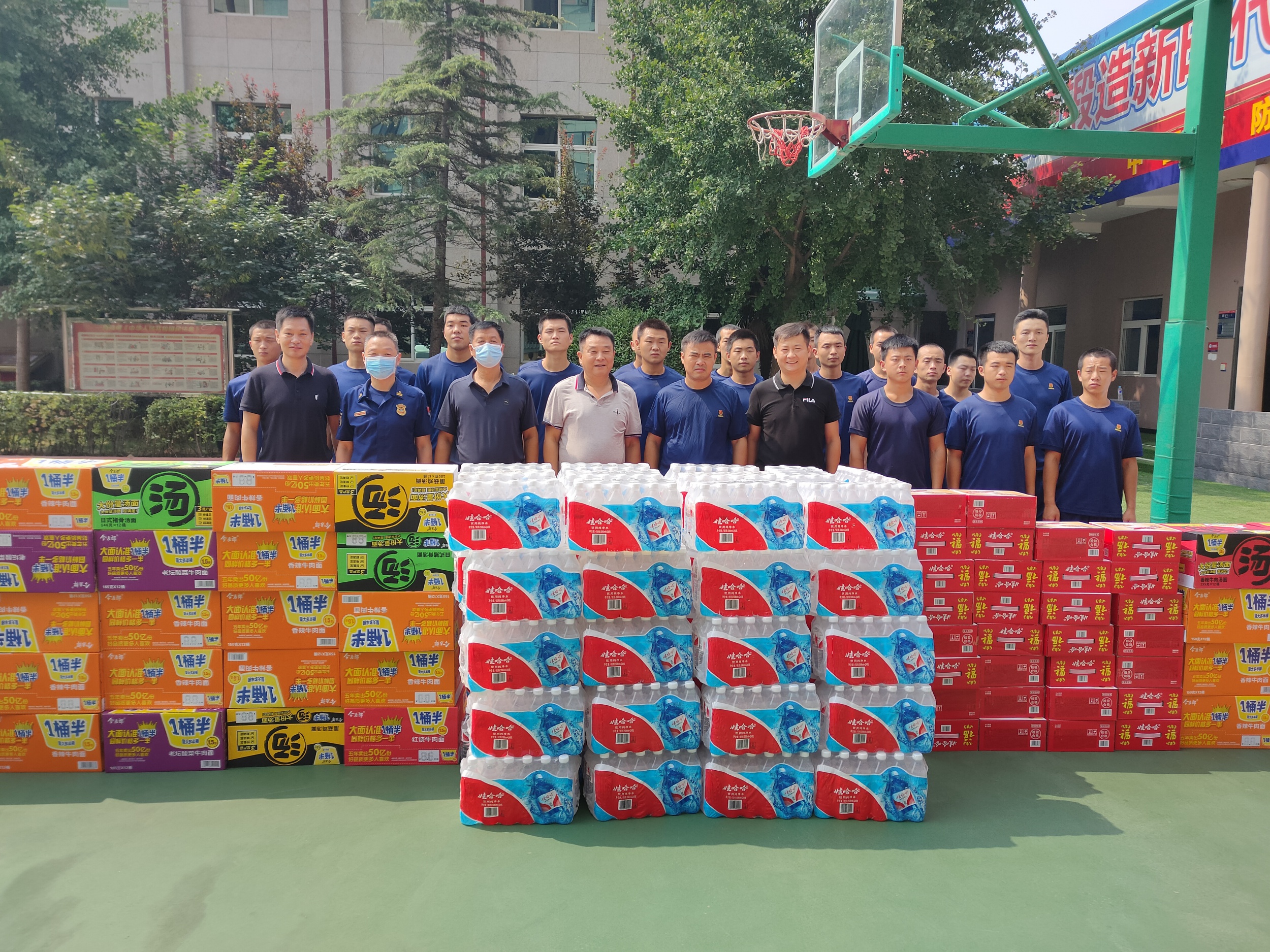 河南沐鸣娱乐开展“八一”建军节慰问活动