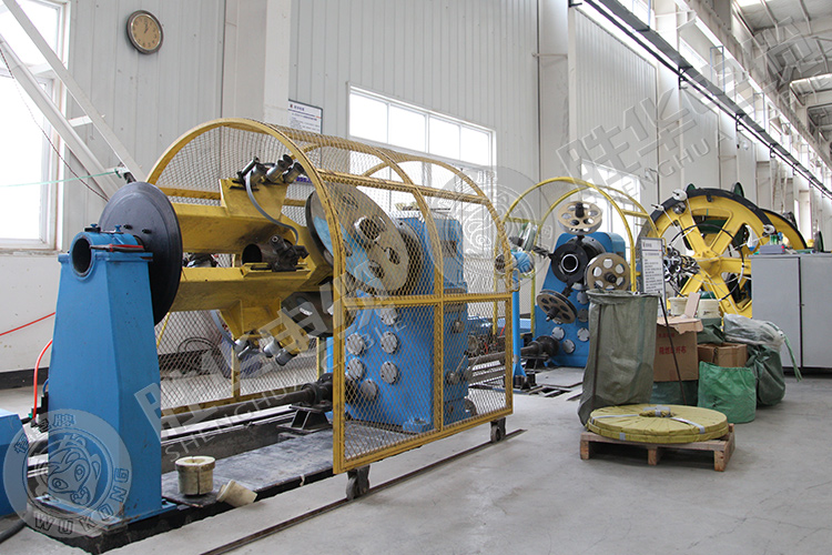 1250型2+3笼式成缆机