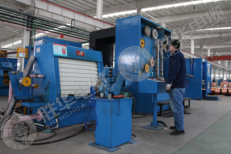 控缆车间-9摸拉丝机