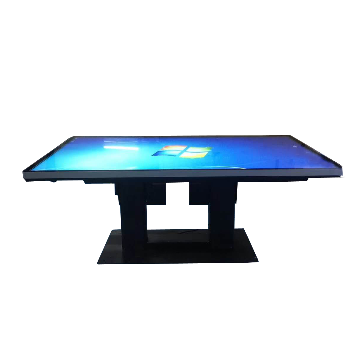 Multitouch hd interactive gaming table