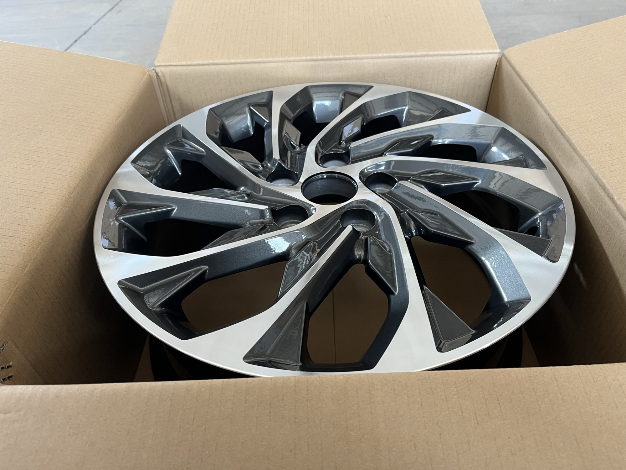 SHGW682F-17X7.0