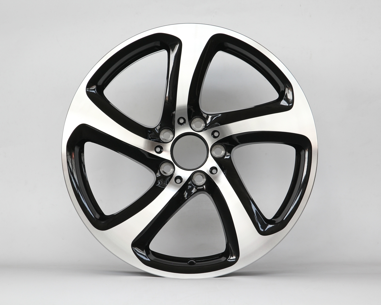 SHGW724D-18X8.0