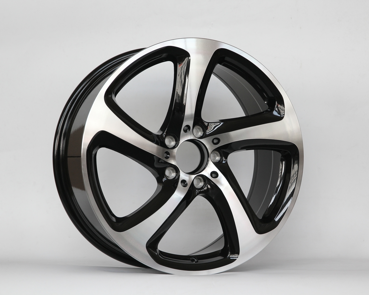 SHGW724D-18X8.0