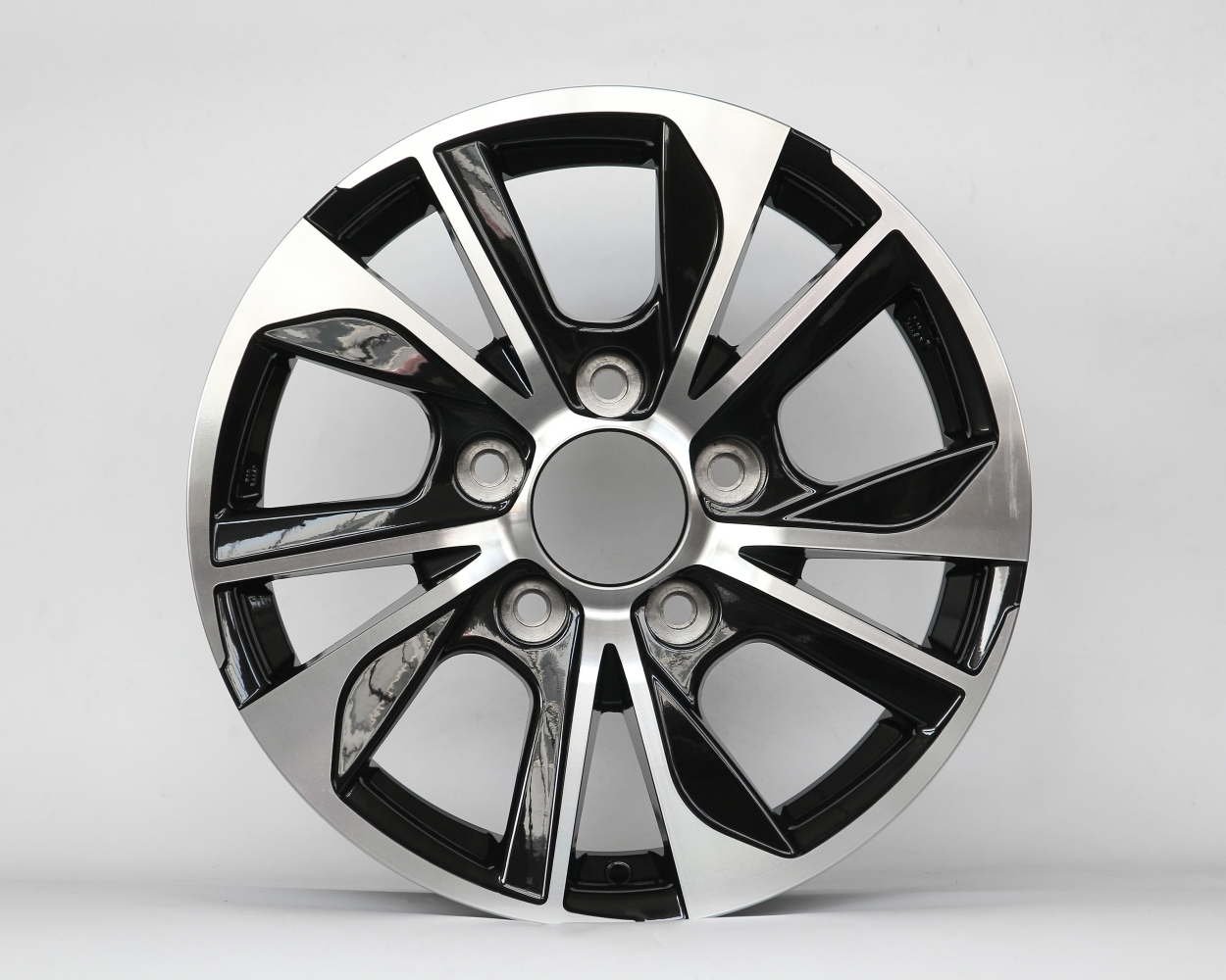 SHGW776D-18X8.0