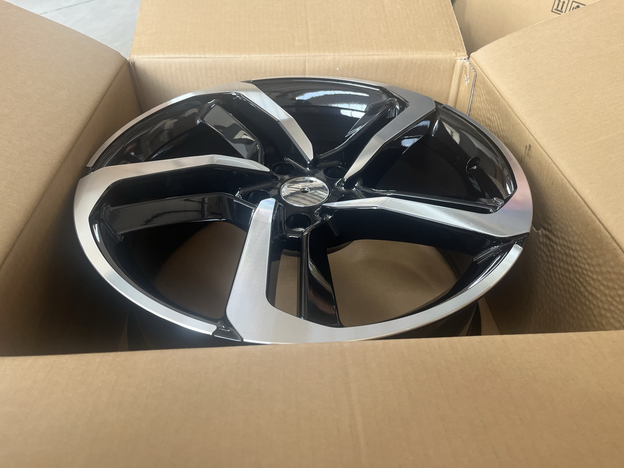 SHGW837D-17X7.5