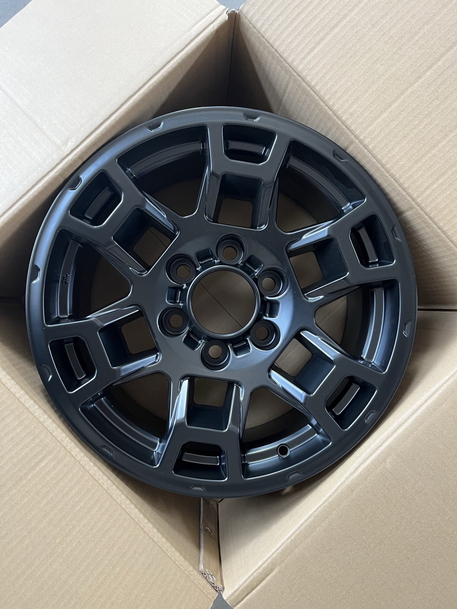 SHGW873D-18X8.0