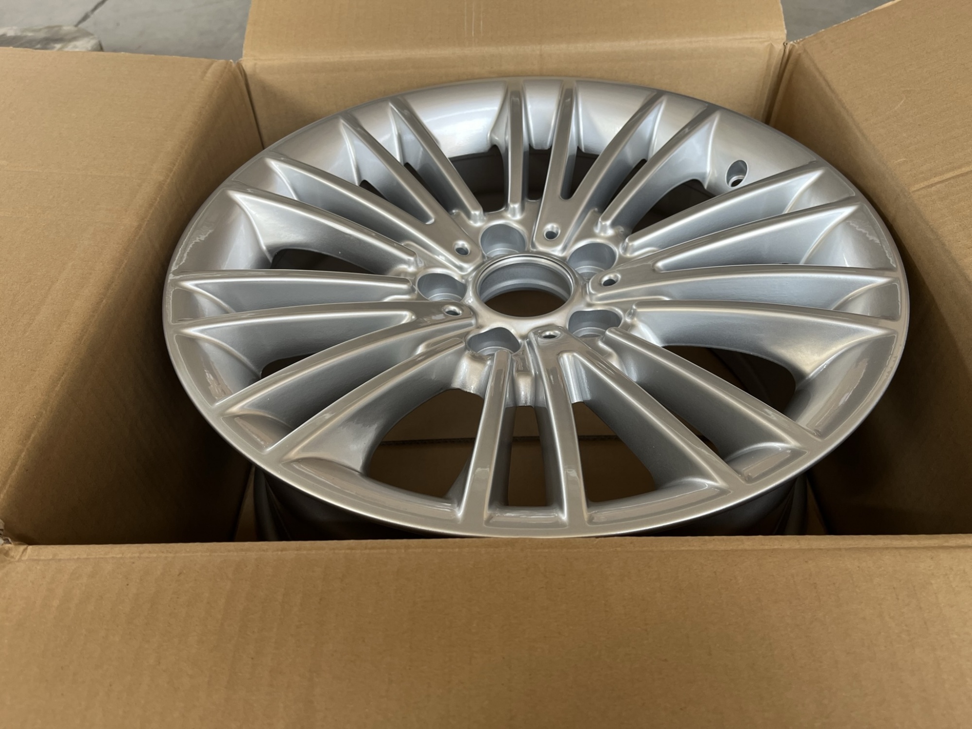 SHGW942-17X8.0