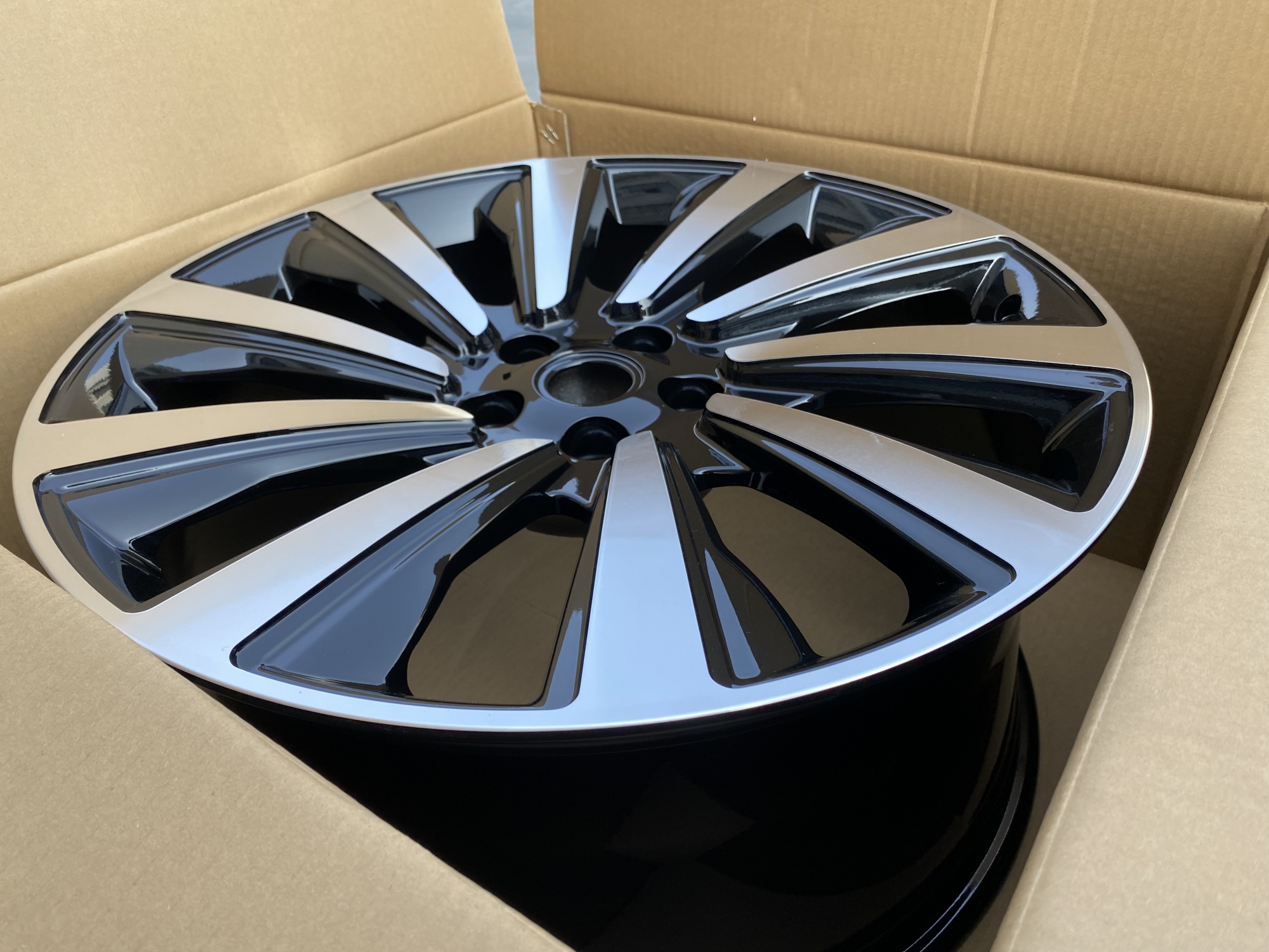SHGW947-21X9.5