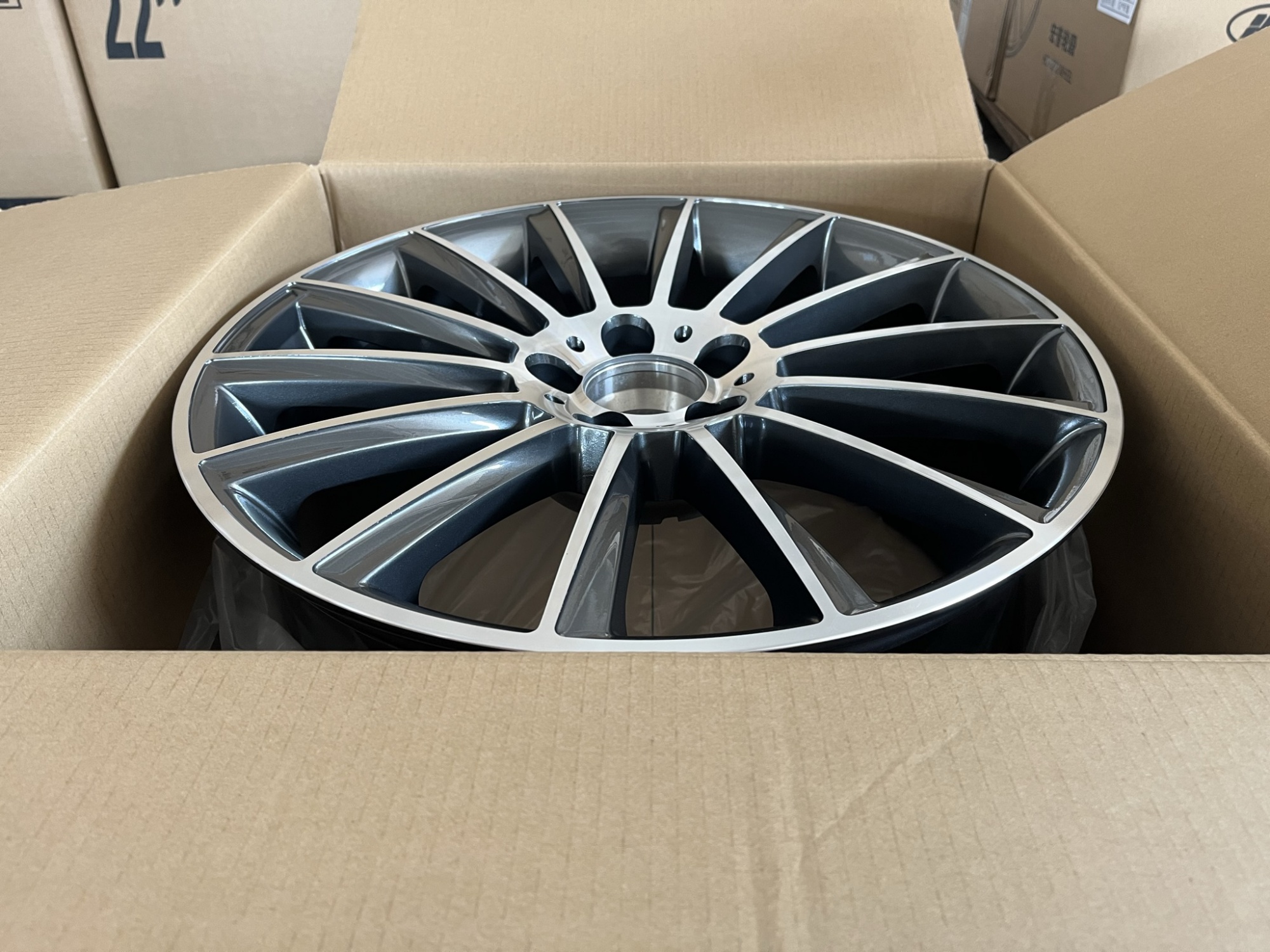 SHGW958--18X8.0