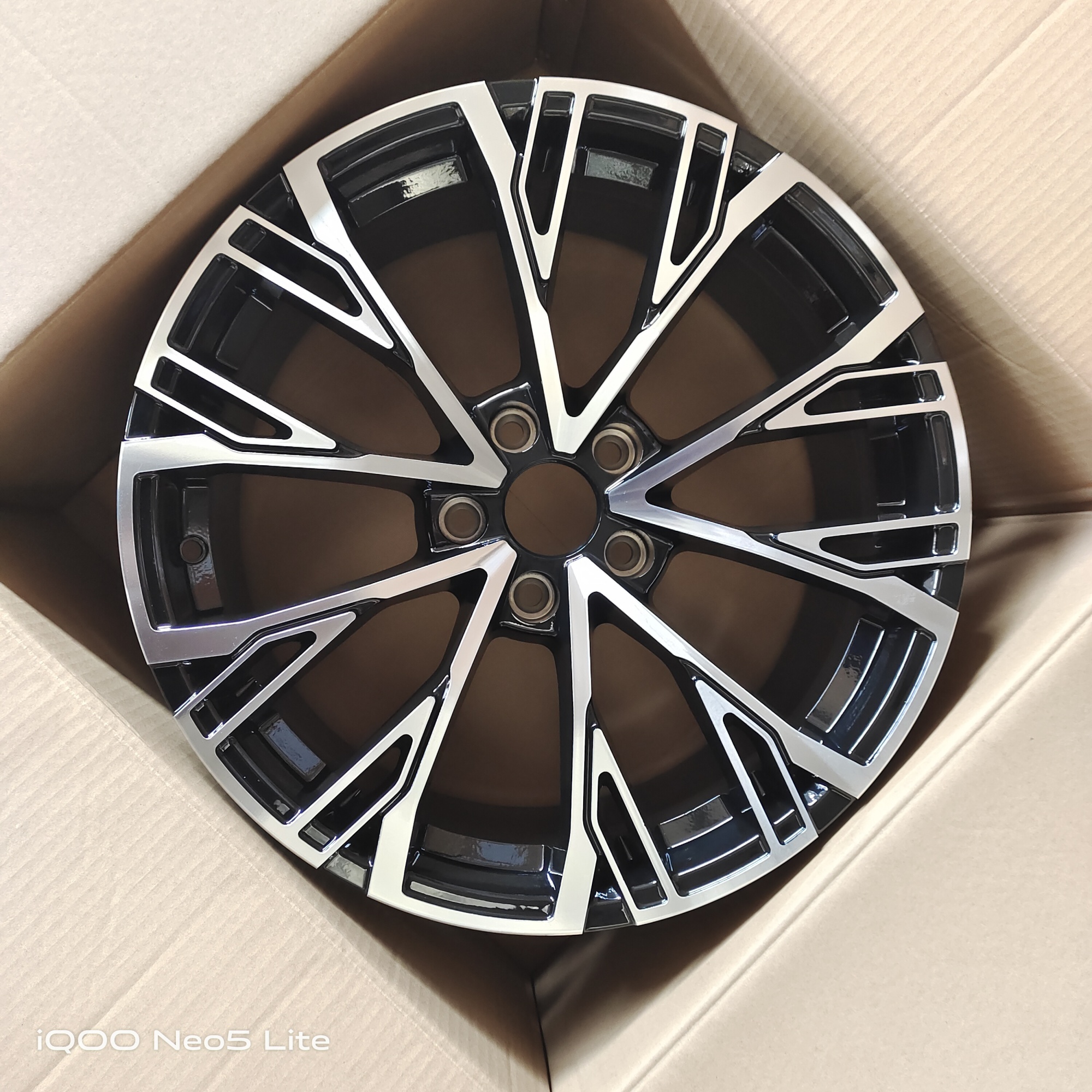 SHGW961-18X8.0
