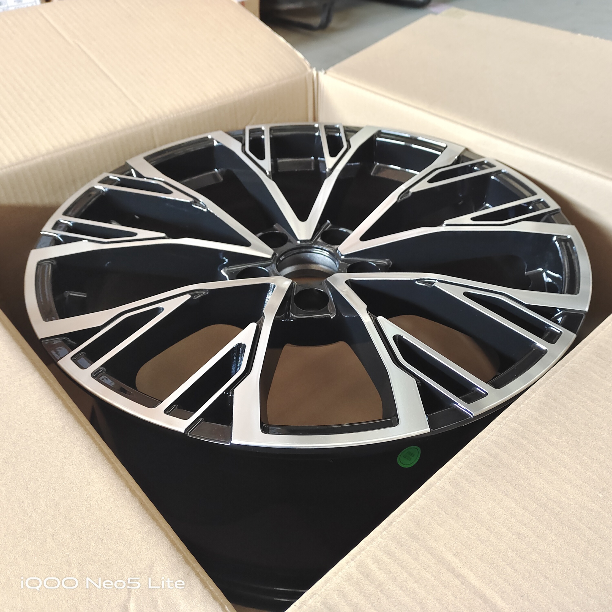 SHGW961-18X8.0